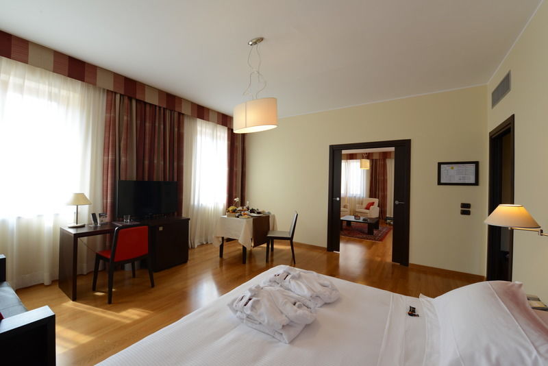 Hotel Guglielmo Catanzaro Eksteriør bilde